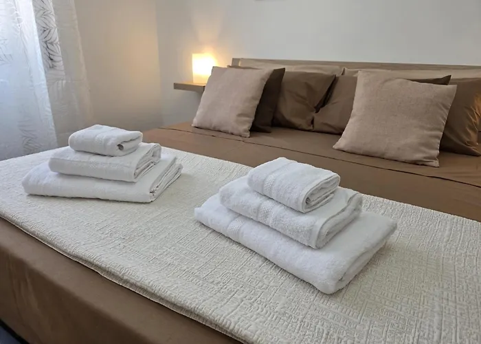 Domus Augusta Relax E Comfort Vicino Al Centro Apartment