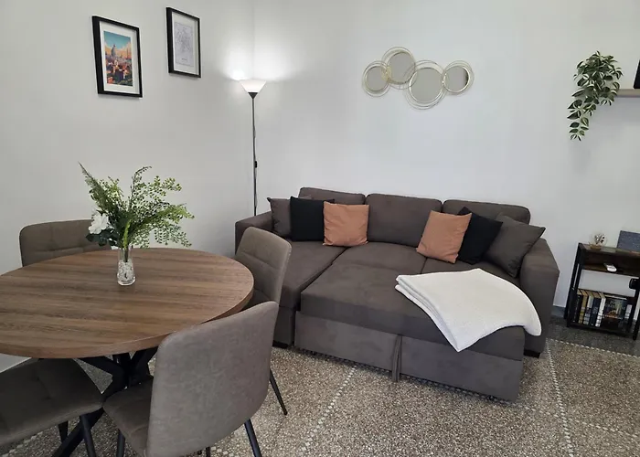Domus Augusta Relax E Comfort Vicino Al Centro Apartment *