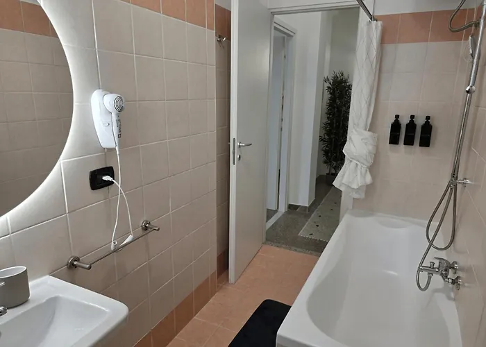 Domus Augusta Relax E Comfort Vicino Al Centro Apartment